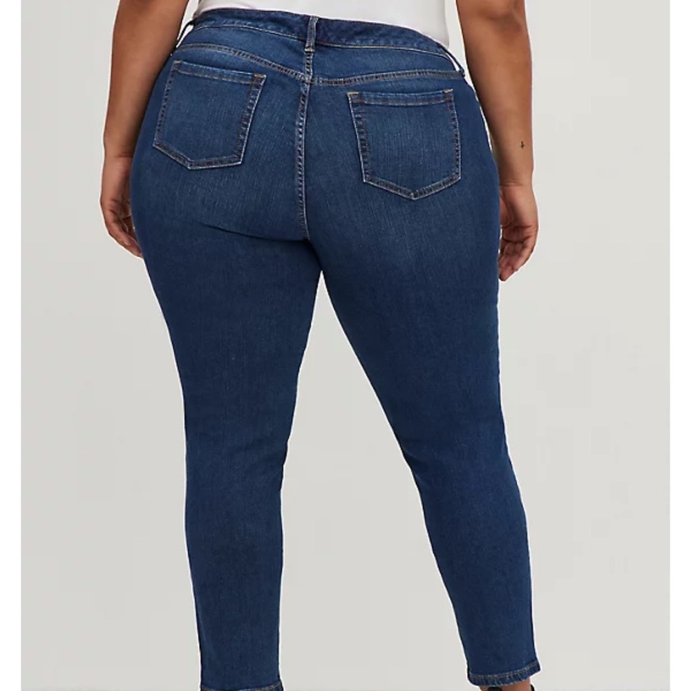 TORRID Straight Jean - Medium wash Size 16R - Picture 3 of 10